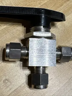 3-WAY VALVE 1/4