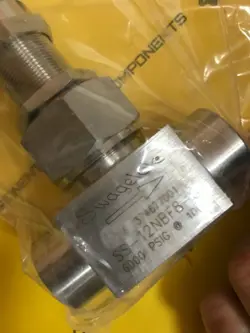 SWAGELOK SS-12N-BF8-G SS SEVERE-SERVICE UNION-BONNET NEEDLE VALVE, 2.4 CV, 1/2 I