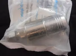 NEW SWAGELOK SS PTFE SEALED QUICK CONNECT BODY 0.6CV 1/4” TUBE FITTING