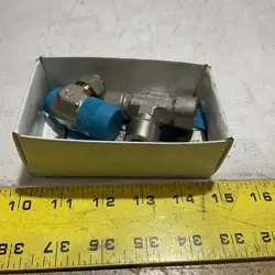 TUBE FITTING ADAPTER
