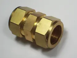 1 - SWAGELOK BRASS UNION FITTING, 7/8