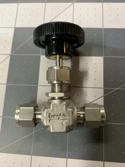 SWAGELOK SS-1KS4
