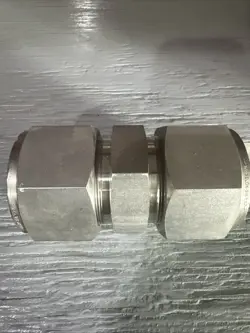 SWAGELOK SS-2400-6