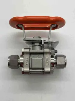 SWAGELOK SS-63TS8-JLK STAINLESS STEEL BALL VALVE 1/2