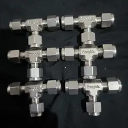 LOT OF 6 SWAGELOK  1/4