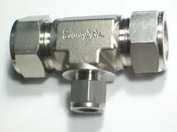 1- SWAGELOK STAINLESS STEEL REDUCING TUBE TEE, 1