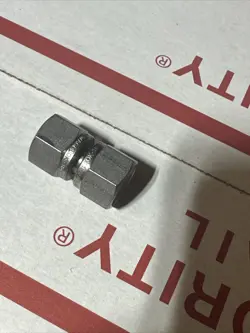NEW SWAGELOK SS-601-PC NF FITTING STRAIGHT UNION ADAPTER 3/8