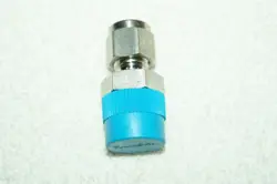 SWAGELOK MALE CONNECTOR 1/4 IN. TUBE OD X 3/8 IN. MALE NPT (SS-400-1-6)