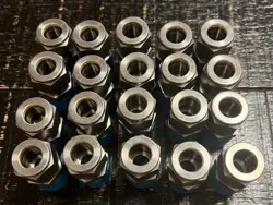 SWAGELOK SS-810-1-8 TUBE FITTING 1/2
