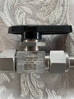 SWAGELOK SS-43GS8 STAINLESS STEEL 1-PIECE 40G SERIES BALL VALVE