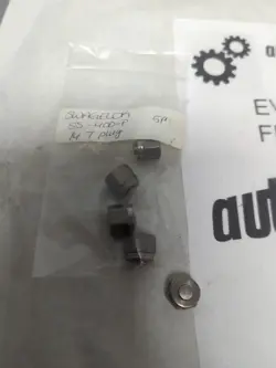 SWAGELOK,SS-400-P,1/4T PLUG LOT OF 5 NOS