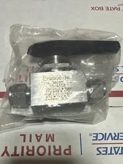 NEW SWAGELOK SS-45S8 1/2” TUBE BALL VALVE