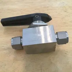 SWAGELOK SS-45S8 1/2 TUBE BALL VALVE UNUSED