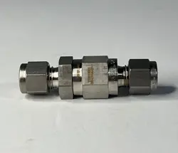 SWAGELOK STAINLESS STEEL POPPET CHECK VALVE 1/4
