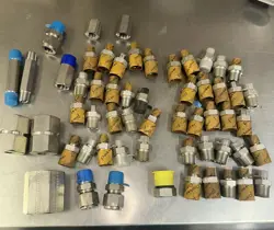 LOT PARKER PIPE FITTINGS AND MALE CONNECTORS   SWAGELOK FITTINGS *ALL NEW*