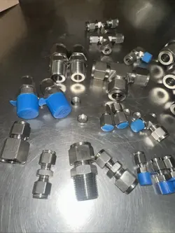 MALE CONNECTORS