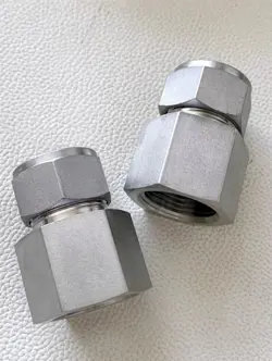 1PC SWAGELOK SS-1210-7-12 CARD PIPE JOINT