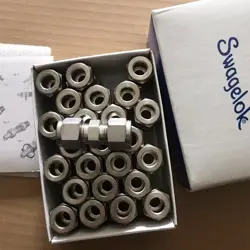 1PC SWAGELOK SS-600-6