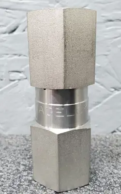 SWAGELOK SS-CHF8-1 STAINLESS STEEL POPPET 4900 PSIG CHECK VALVE, 1/2