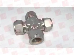 SWAGELOK SS-1210-4 / SS12104 (NEW NO BOX)