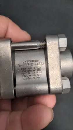 SWAGELOK BALL VALVE SS-63TF8 WITHOUT ACTUATOR 2200 PSIG 1/2 IN FEMALE NPT