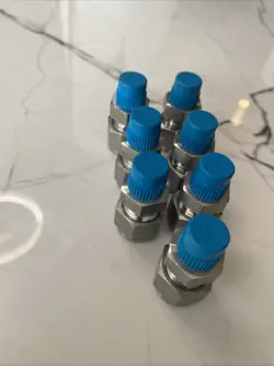 LOT-7PC SWAGELOK STAINLESS FITTING, 3/8