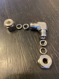 FITTING 1/4”TUBE 90