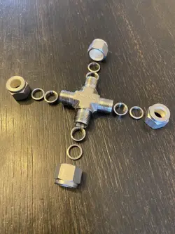 3/8”TUBE CROSS UNION