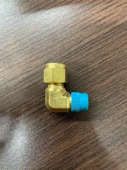 SWAGELOK B-400-2-2 TUBE FITTING, MALE ELBOW, 1/4 IN. TUBE OD X 1/4