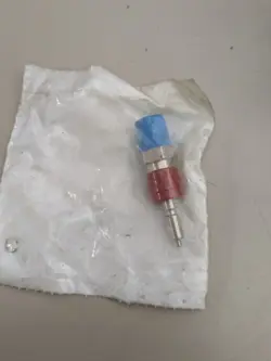 SWAGELOK SS-QC4-D-4MT QUICK CONNECT STEM WITH VALVE !CHARITY!