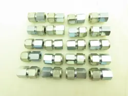 SWAGELOK CARBON STEEL FEMALE CONNECTOR FITTING 1/2