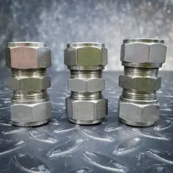 3-PACK SWAGELOK TUBE FITTING - 3/4