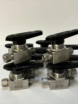 SWAGELOK ( SS-45S8 ) BALL VALVE 2500 PSI, 1/2