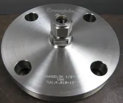 SWAGELOK 2” NPS 150 WITH ½” TUBE FITTING FLANGED ADAPTER STAINLESS