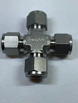 SWAGELOK SS-810-4 TUBE FITTING 1/2 IN UNION CROSS
