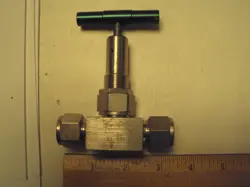 SWAGELOK NUPRO VALVE, BELLOWS SEALED, SS-8BK, 1/2 SWAGELOK IN-OUT