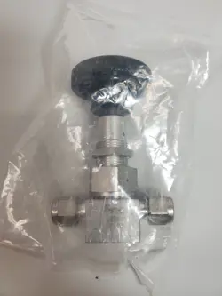 VALVE WITH 1/4