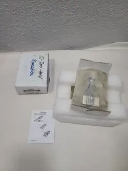  SWAGELOK SS-6BK-1C BELLOWS SEALED VALVE, NOS/OPEN BOX 