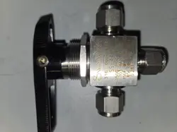 SWAGELOK SS-44XS6 1-PIECE 40 SERIES 3-WAY BALL VALVE FREESHIPPING 