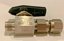 SWAGELOK VALVE SS-42GS4 USED