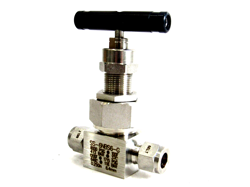 NEW SWAGELOK SS-6NBS6-G NEEDLE VALVE SS6NBS6G