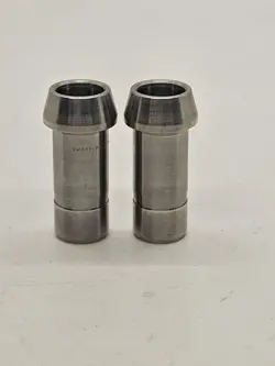 LOT OF 2 SWAGELOK STAINLESS STEEL PORT CONNECTOR,  3/8” TUBE,  SS-601-PC