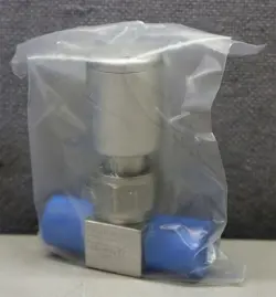 SWAGELOK NUPRO SS-BNV51-C STAINLESS STEEL BELLOWS SEALED VALVE NEW