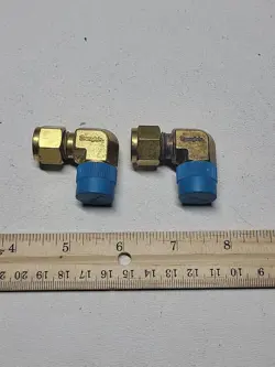 SWAGELOK HOLLAND BRASS 3/8