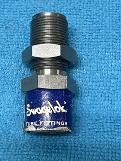 SWAGELOK ~ 316L-810-1-8 ~ FITTING