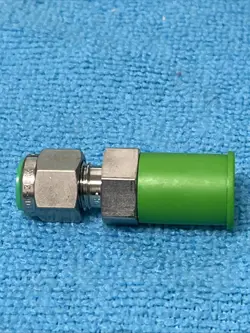 SWAGELOK ~ SS-4-VCR-6-400 TUBE FITTING
