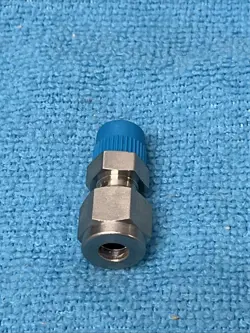 SWAGELOK ~ SS-400-1-2 ~ PIPE TO TUBE STRAIGHT ADAPTER