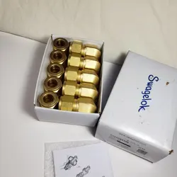 SWAGELOK BRASS UNION ELBOW 1/2