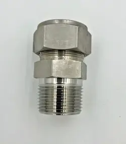 SWAGELOK SS-1610-1-16BT STAINLESS STEEL TUBE FITTING 1