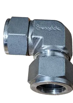 SWAGELOK SS-1210-9 STAINLESS STEEL 316  UNION FITTING, 3/4